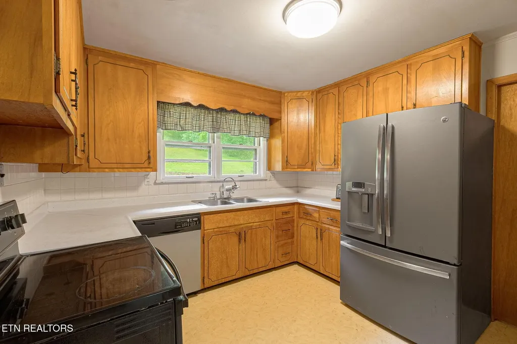5821 Briercliff Road Knoxville TN 37918