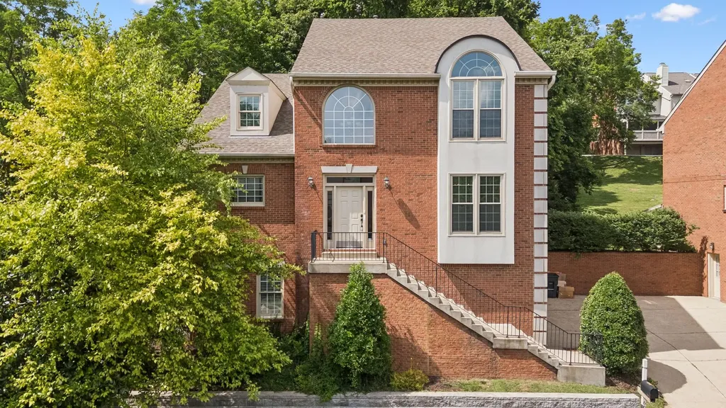 604 Clayborne Court Nashville TN 37215