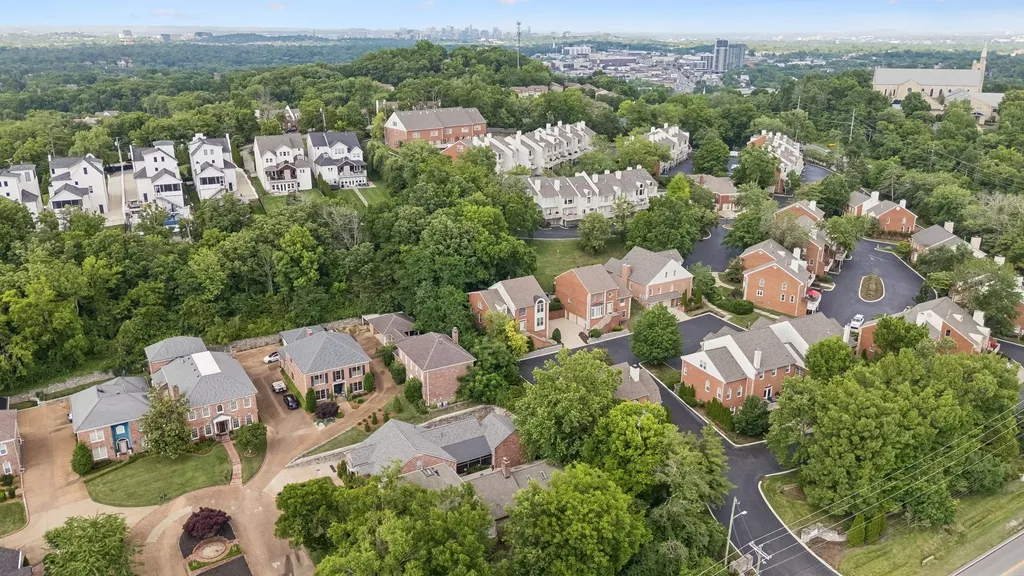 604 Clayborne Court Nashville TN 37215