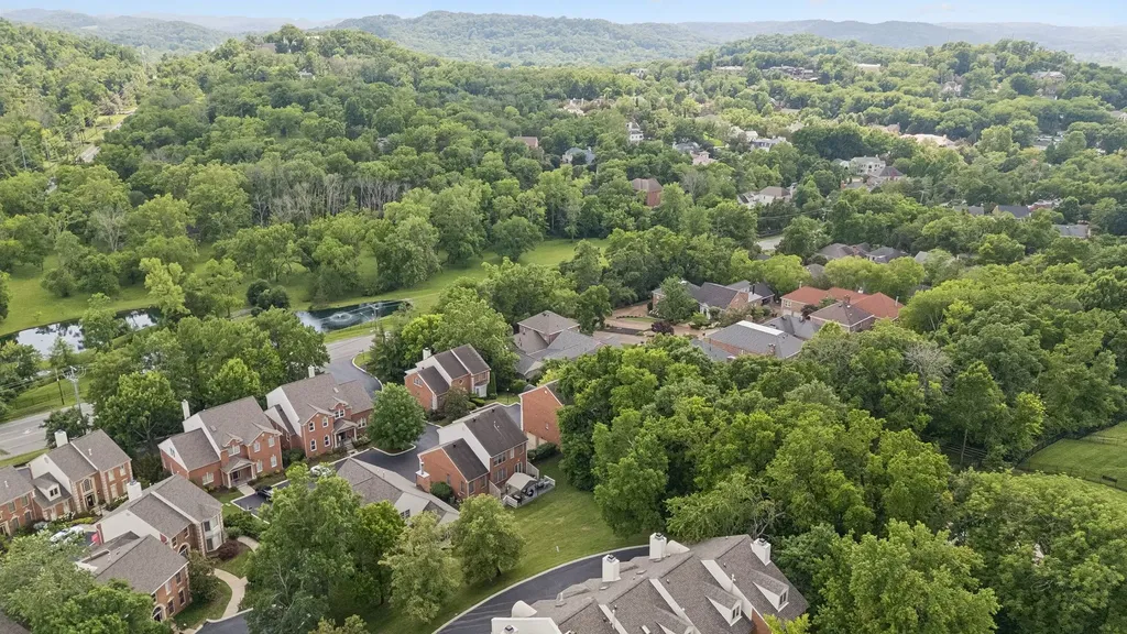 604 Clayborne Court Nashville TN 37215