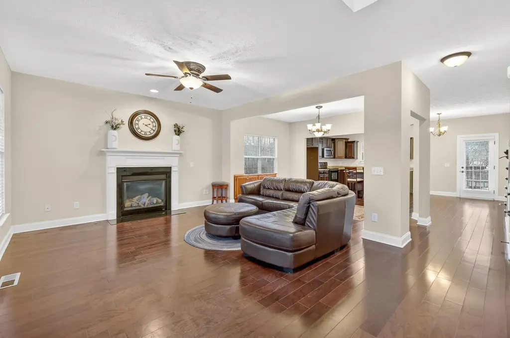 6630 Sunnywood Drive Nashville TN 37211