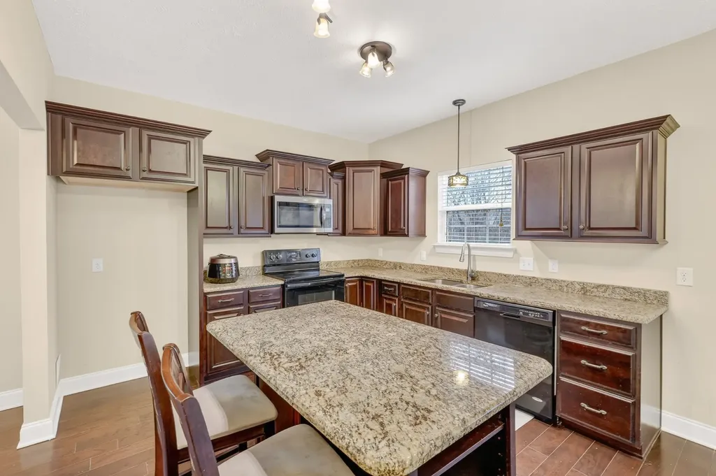 6630 Sunnywood Drive Nashville TN 37211