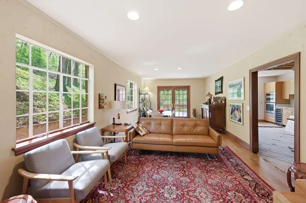 5123 Stanford Drive Nashville TN 37215