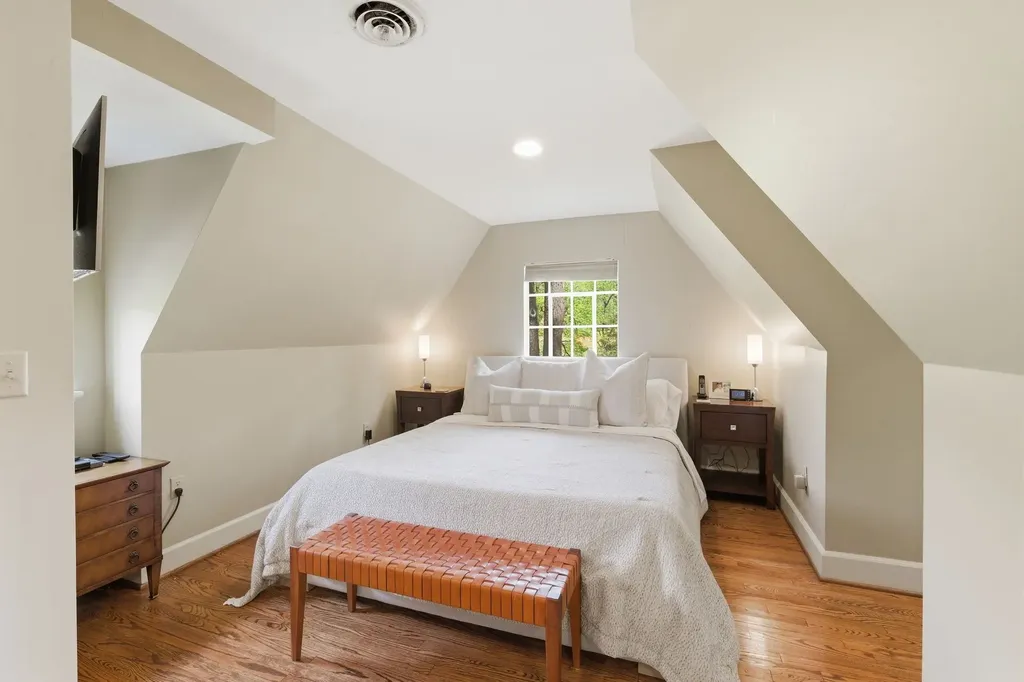5123 Stanford Drive Nashville TN 37215