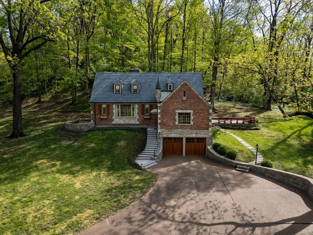 5123 Stanford Drive Nashville TN 37215