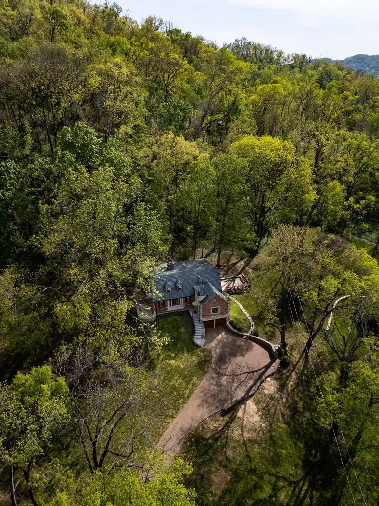 5123 Stanford Drive Nashville TN 37215