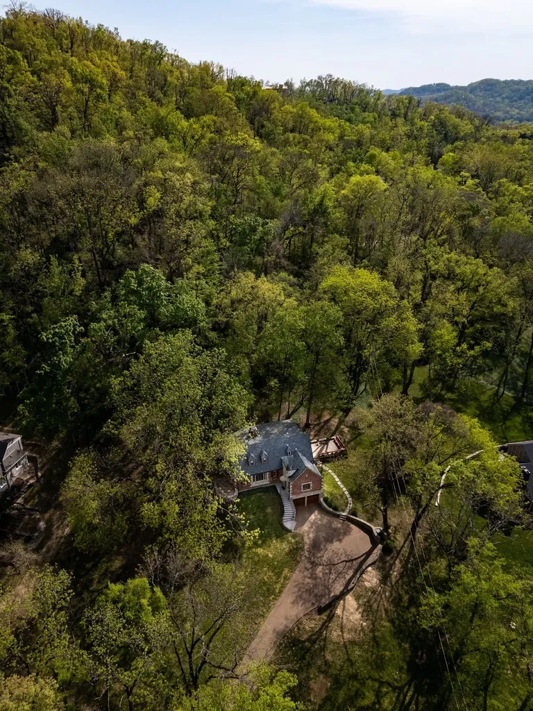 5123 Stanford Drive Nashville TN 37215