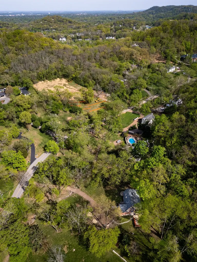 5123 Stanford Drive Nashville TN 37215