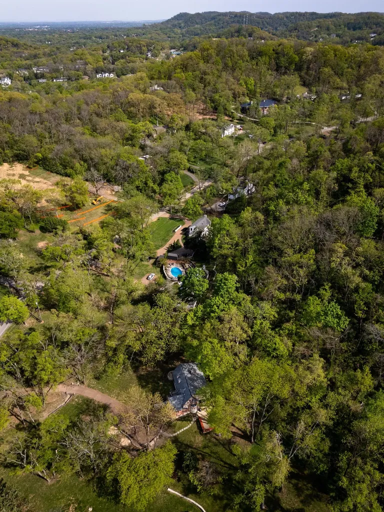 5123 Stanford Drive Nashville TN 37215