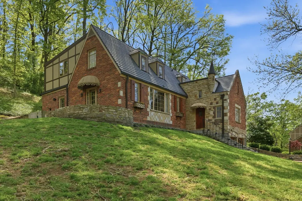 5123 Stanford Drive Nashville TN 37215