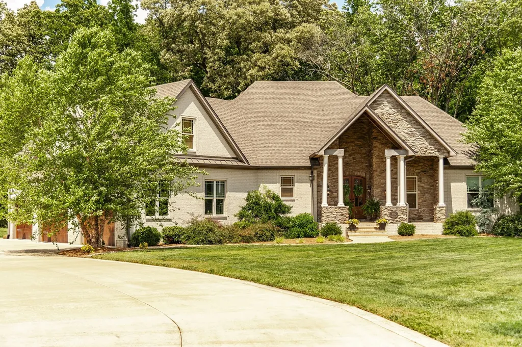 135 Bloomsbury Drive Portland TN 37148