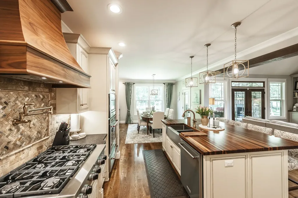 135 Bloomsbury Drive Portland TN 37148