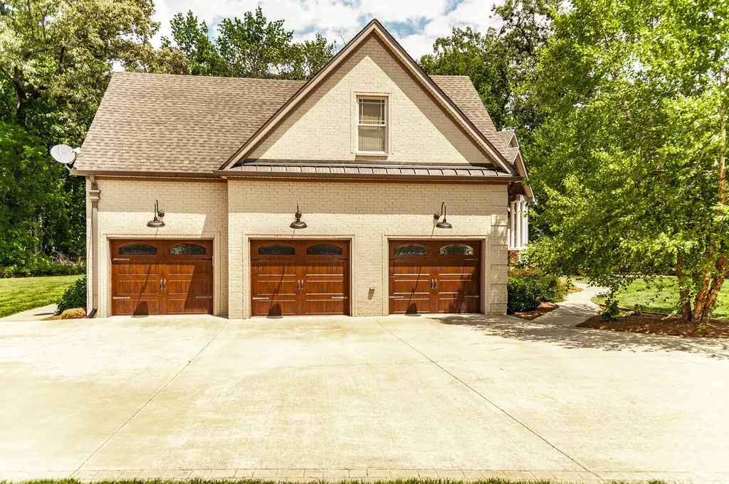 135 Bloomsbury Drive Portland TN 37148