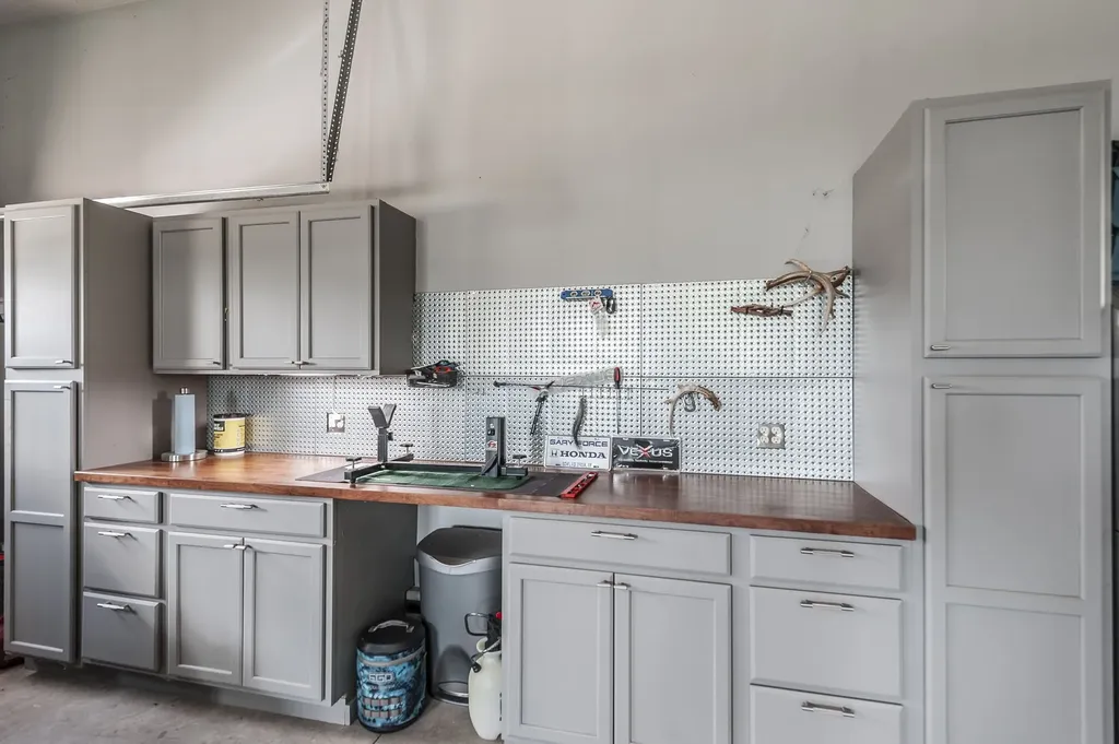 135 Bloomsbury Drive Portland TN 37148