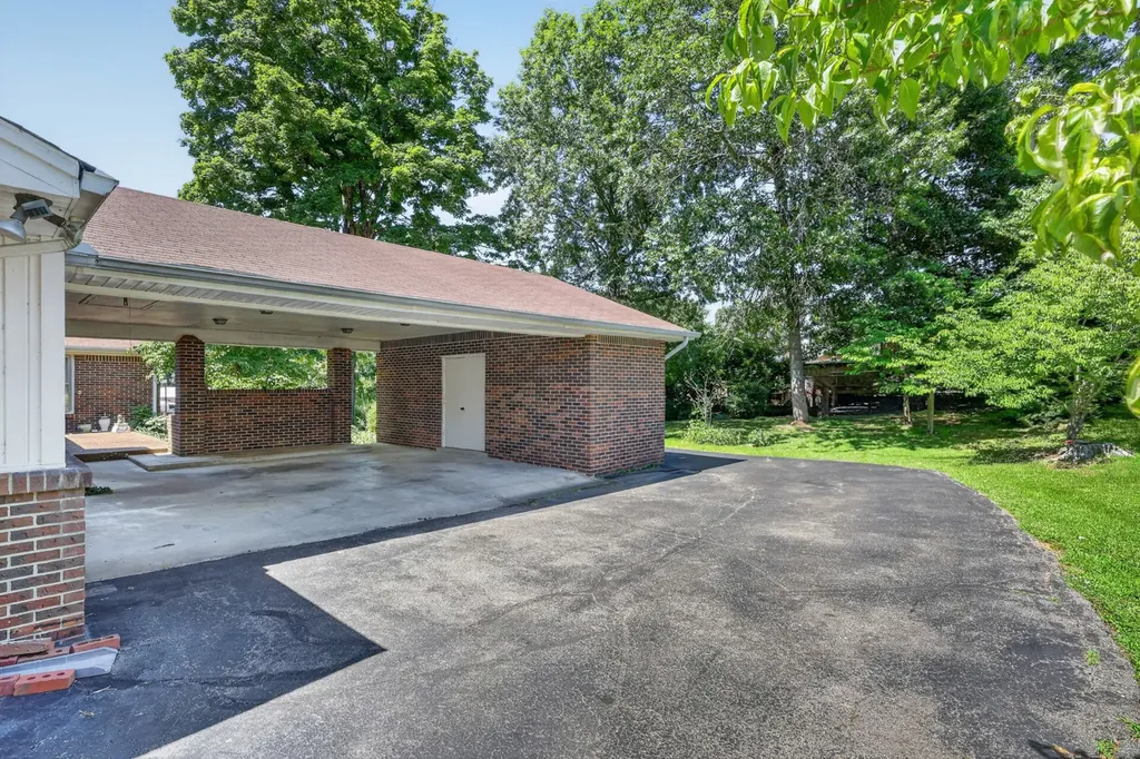 127 Sherry Circle Gallatin TN 37066