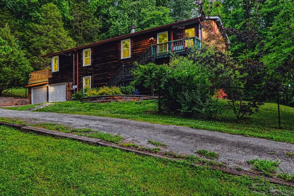 1140 Indian Springs Road Pegram TN 37143