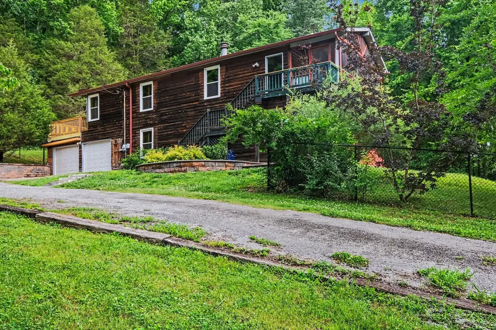 1140 Indian Springs Road Pegram TN 37143