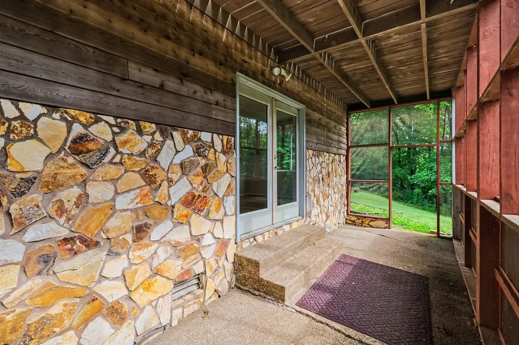 1140 Indian Springs Road Pegram TN 37143