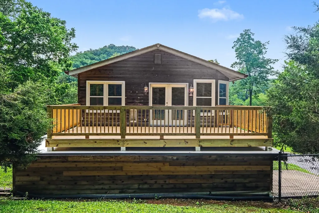1140 Indian Springs Road Pegram TN 37143