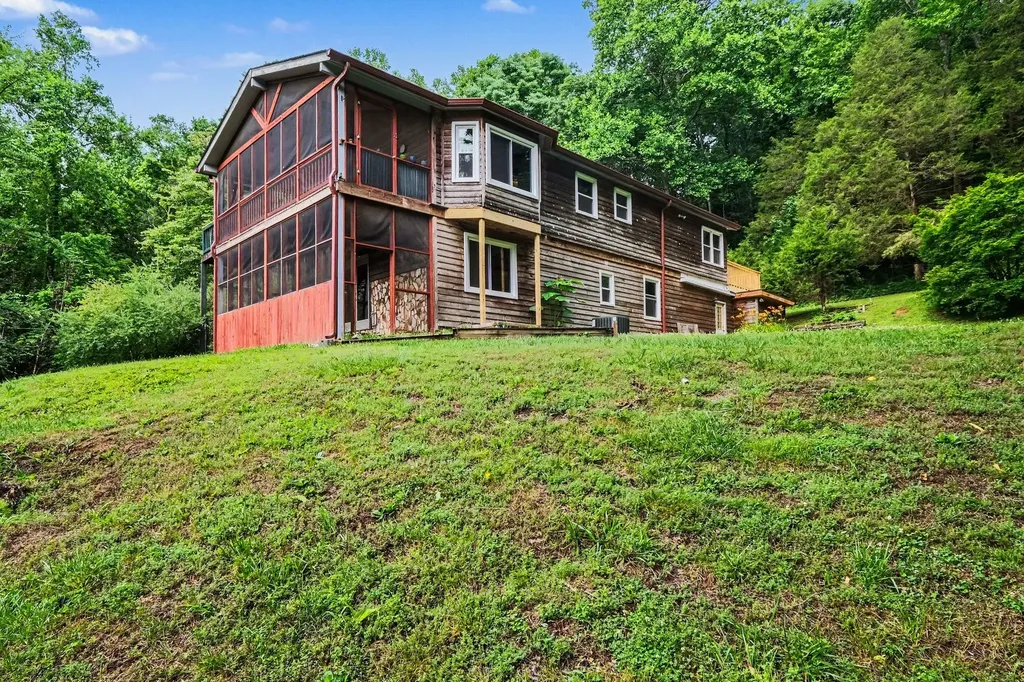 1140 Indian Springs Road Pegram TN 37143
