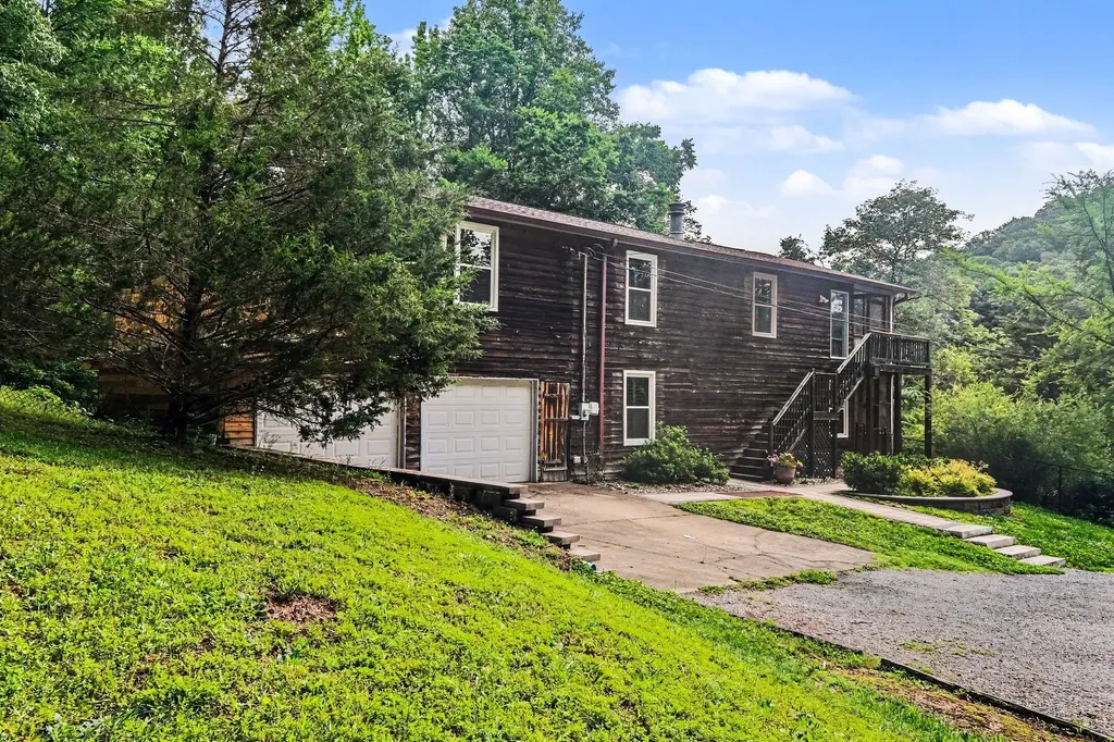 1140 Indian Springs Road Pegram TN 37143