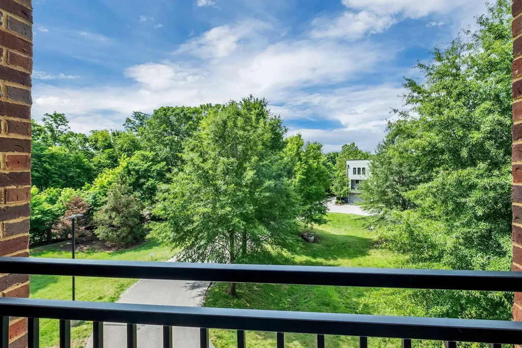 324 Liberty Pike Franklin TN 37064