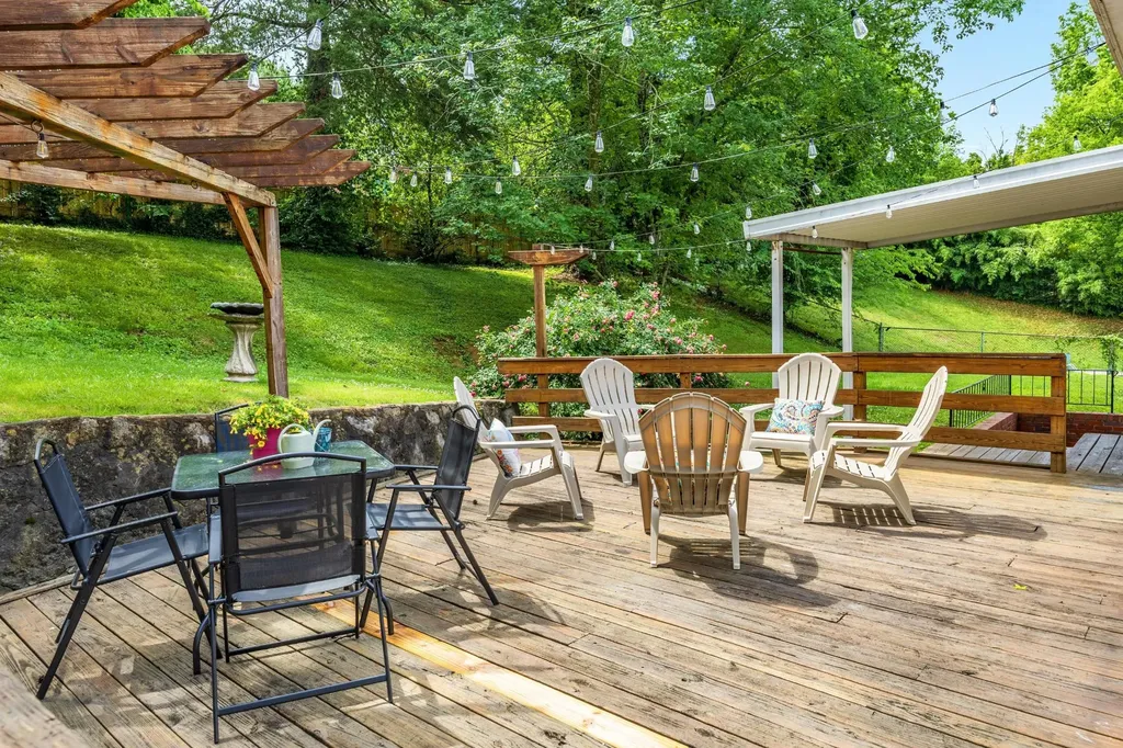 2802 Elm Drive, NE Cleveland TN 37312