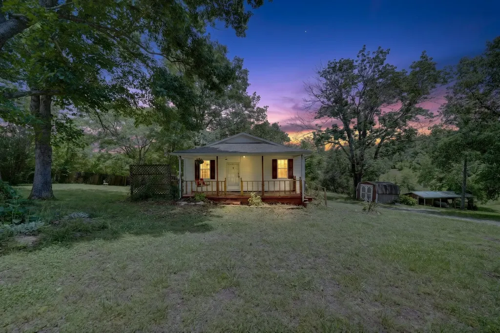 432 Moore Hollow Road Prospect TN 38477