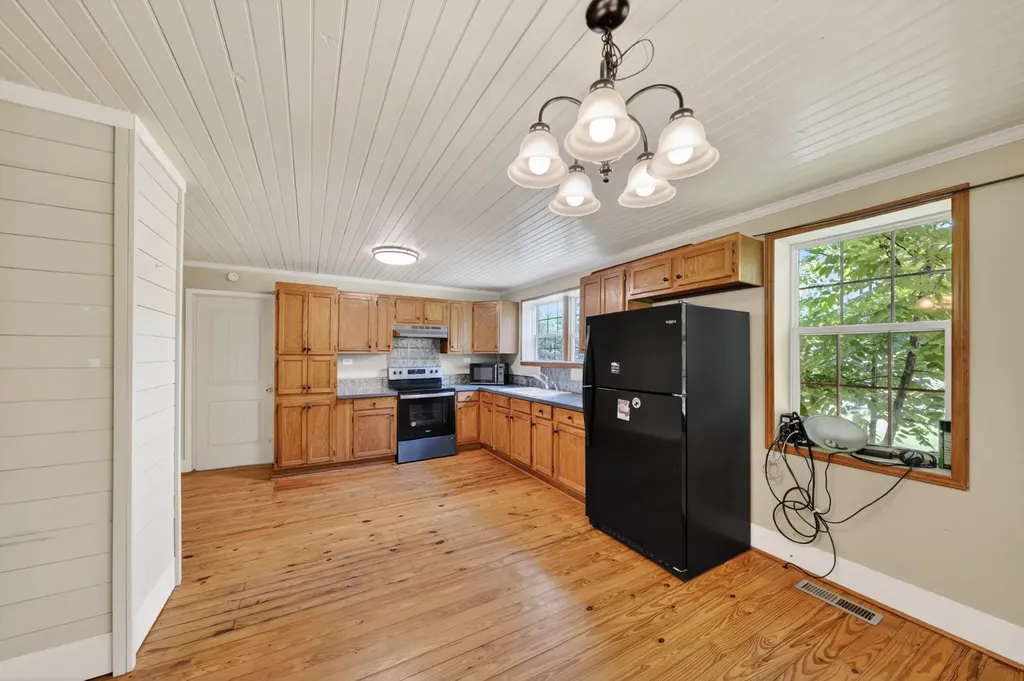 432 Moore Hollow Road Prospect TN 38477