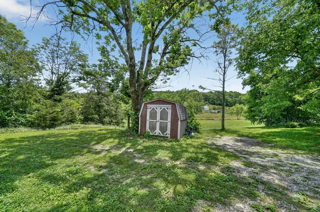 432 Moore Hollow Road Prospect TN 38477