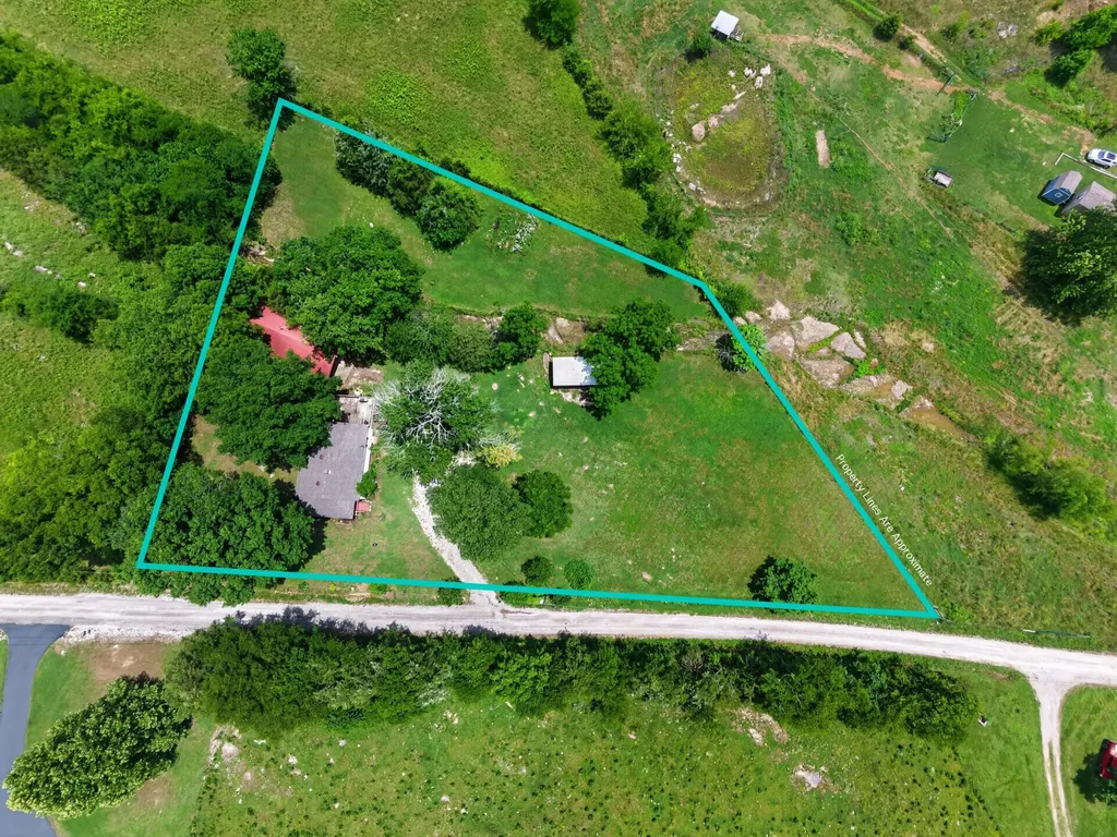 432 Moore Hollow Road Prospect TN 38477