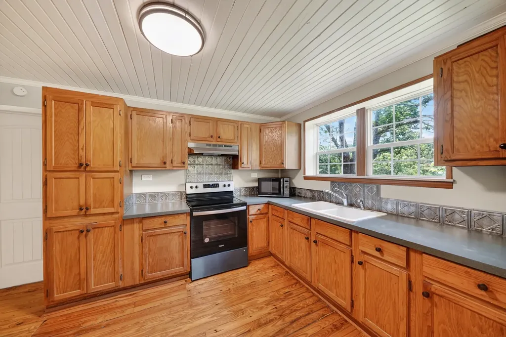 432 Moore Hollow Road Prospect TN 38477