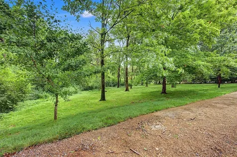 4428 Sheppard Place Nashville TN 37205