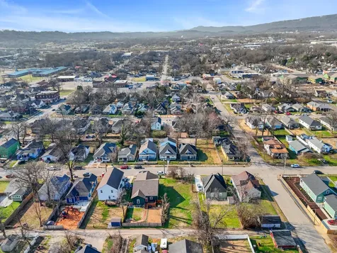 2006 E 12th Street Chattanooga TN 37404