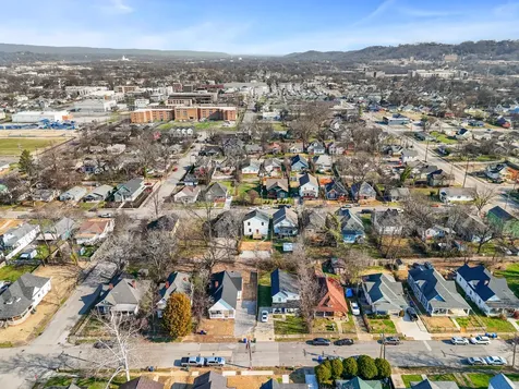 2006 E 12th Street Chattanooga TN 37404