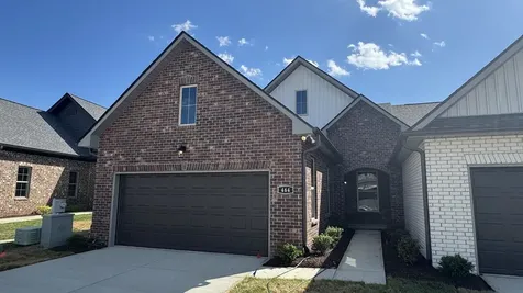 464 W Foxrun Springfield TN 37172