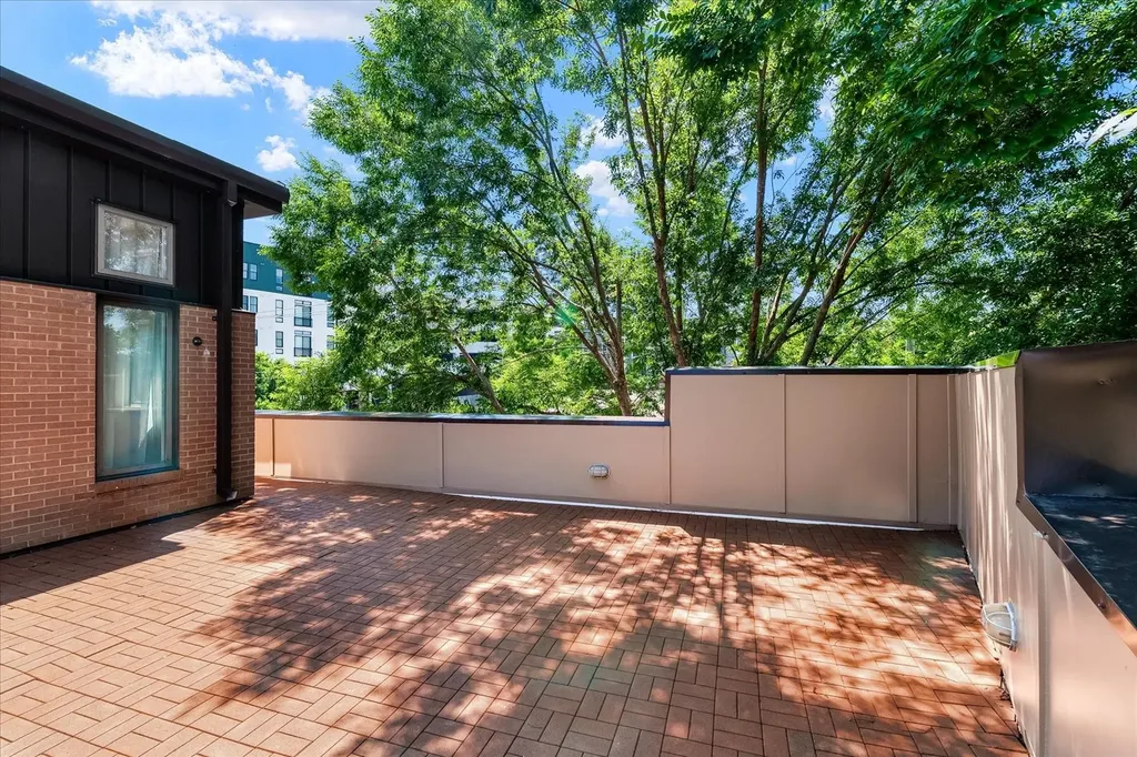 1500 4th Ave, N Nashville TN 37208