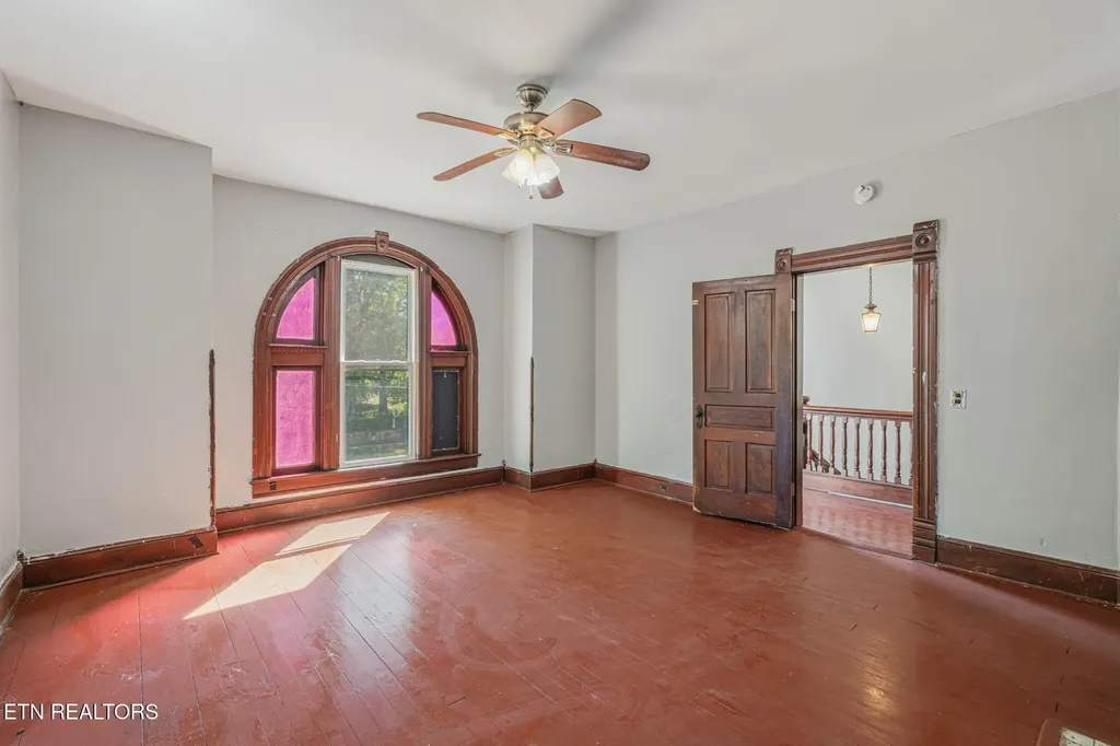 419 W Rockwood Street Rockwood TN 37854