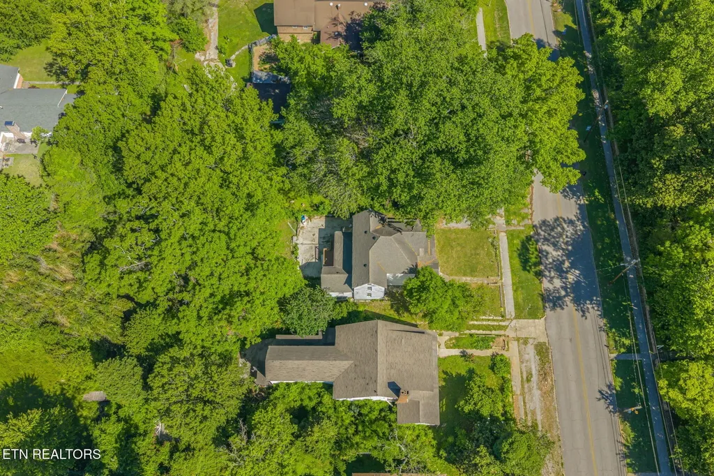 419 W Rockwood Street Rockwood TN 37854