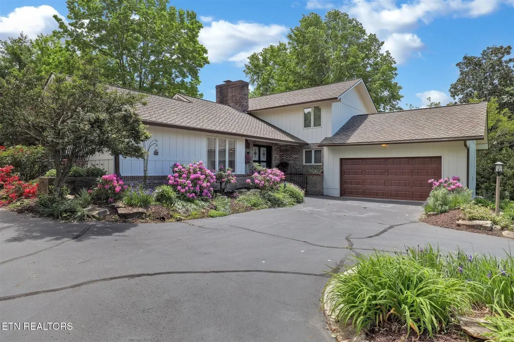 104 Carnoustie Point Knoxville TN 37934