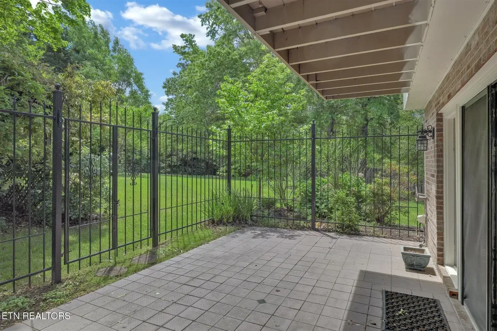 104 Carnoustie Point Knoxville TN 37934