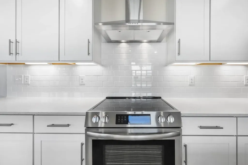 2041 Daniel Johnson Way Clarksville TN 37043