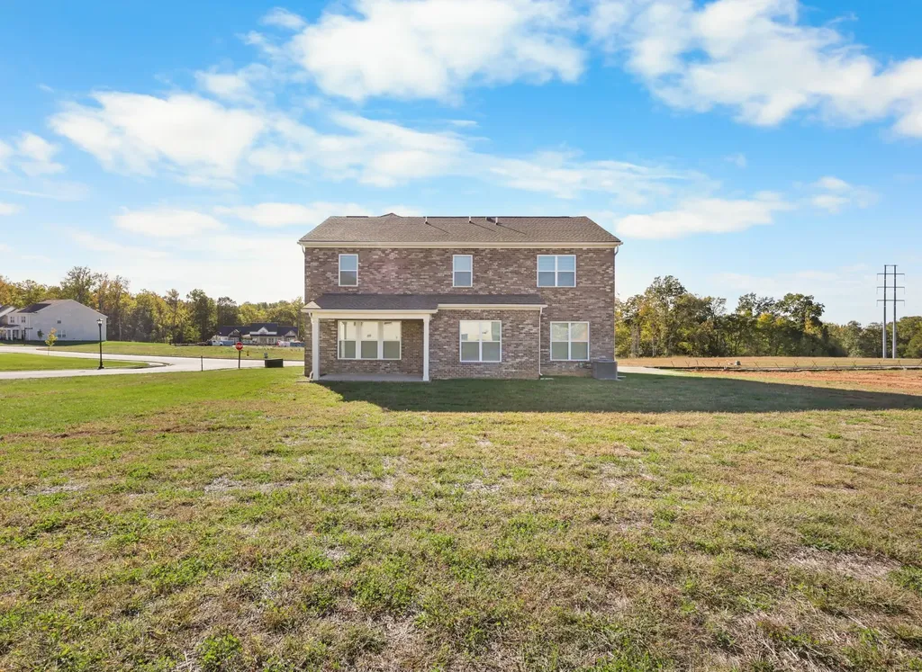 2041 Daniel Johnson Way Clarksville TN 37043