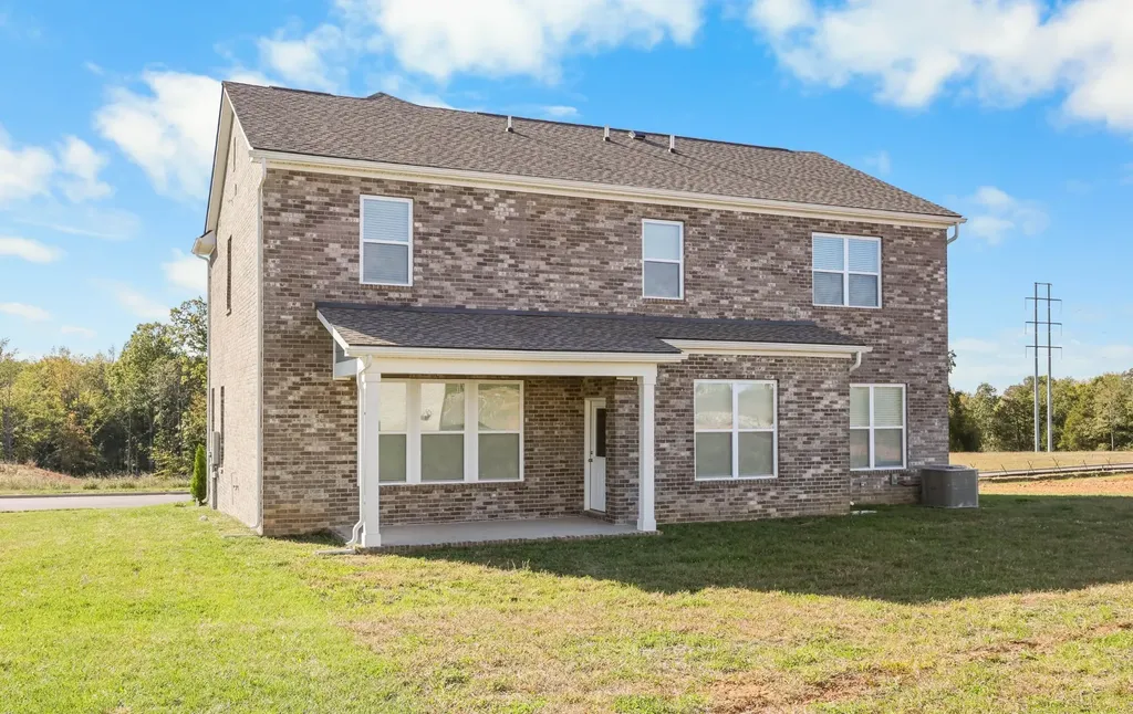 2041 Daniel Johnson Way Clarksville TN 37043