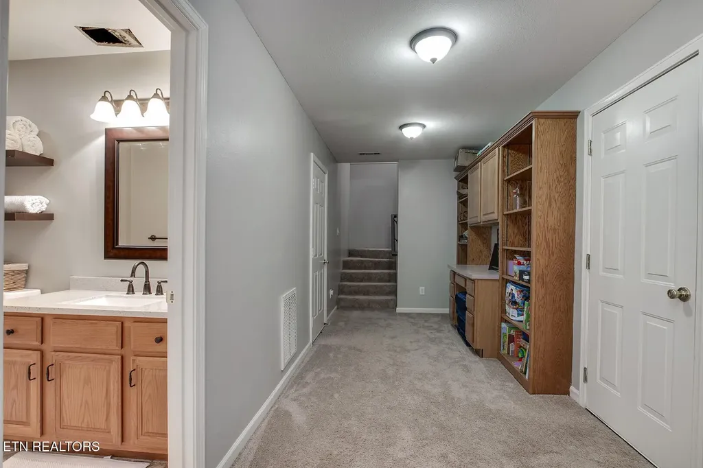 101 Poteau Trace Loudon TN 37774