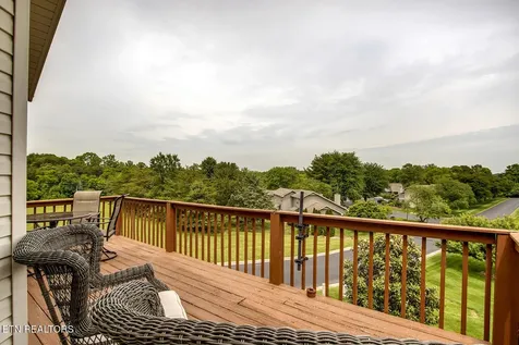 101 Poteau Trace Loudon TN 37774