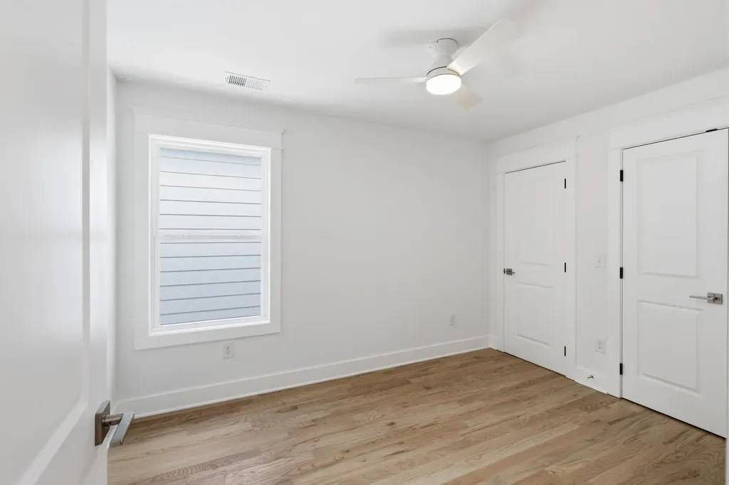 2006B 10th Ave, N Nashville TN 37208