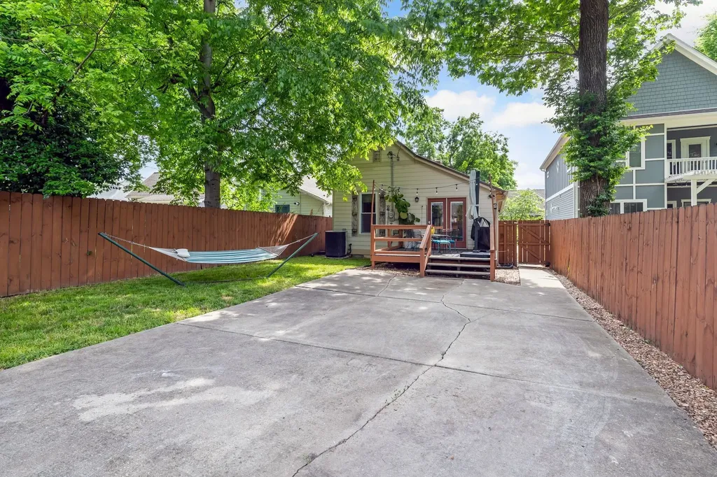 1018 N 6th Street Nashville TN 37207