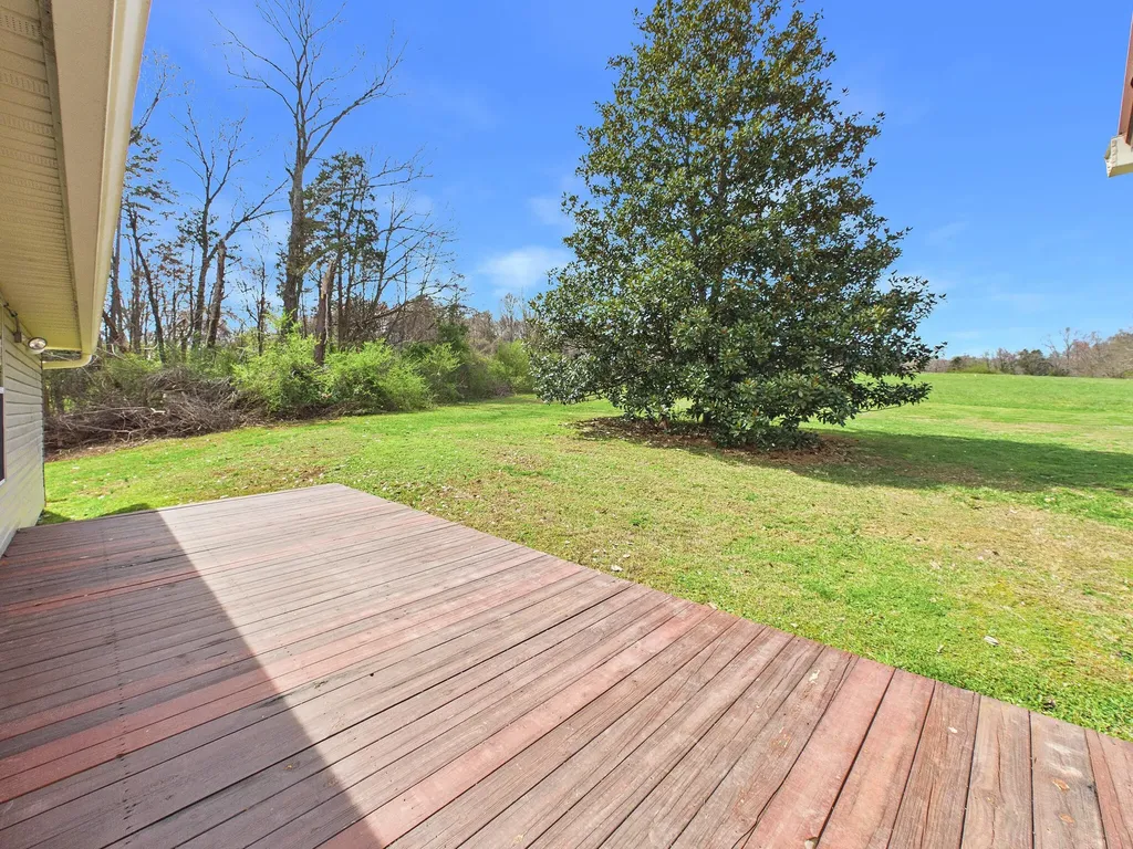 228 County Road 326 Sweetwater TN 37874