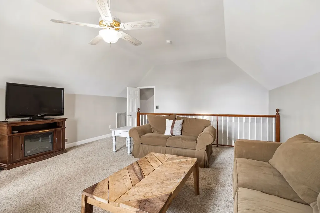 1019 Hilton Lane Castalian Springs TN 37031